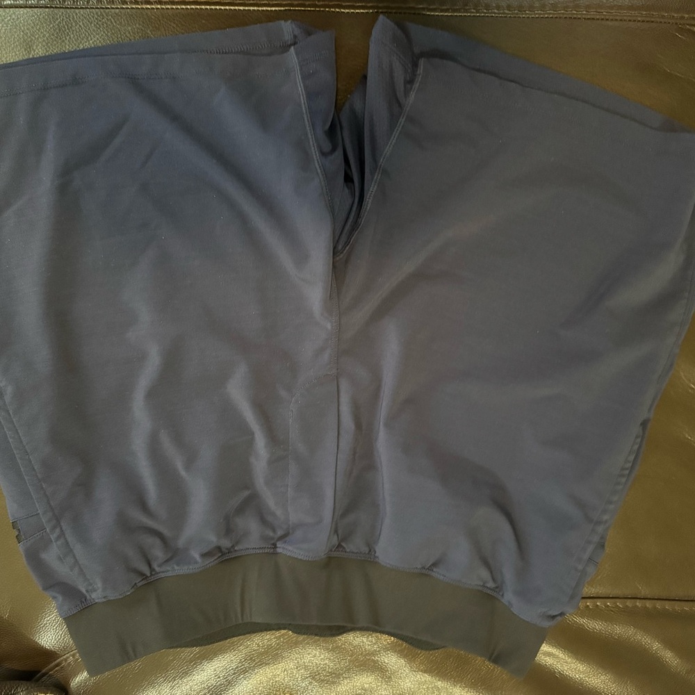 Fabletics Men's Athletic Shorts - Dark Blue